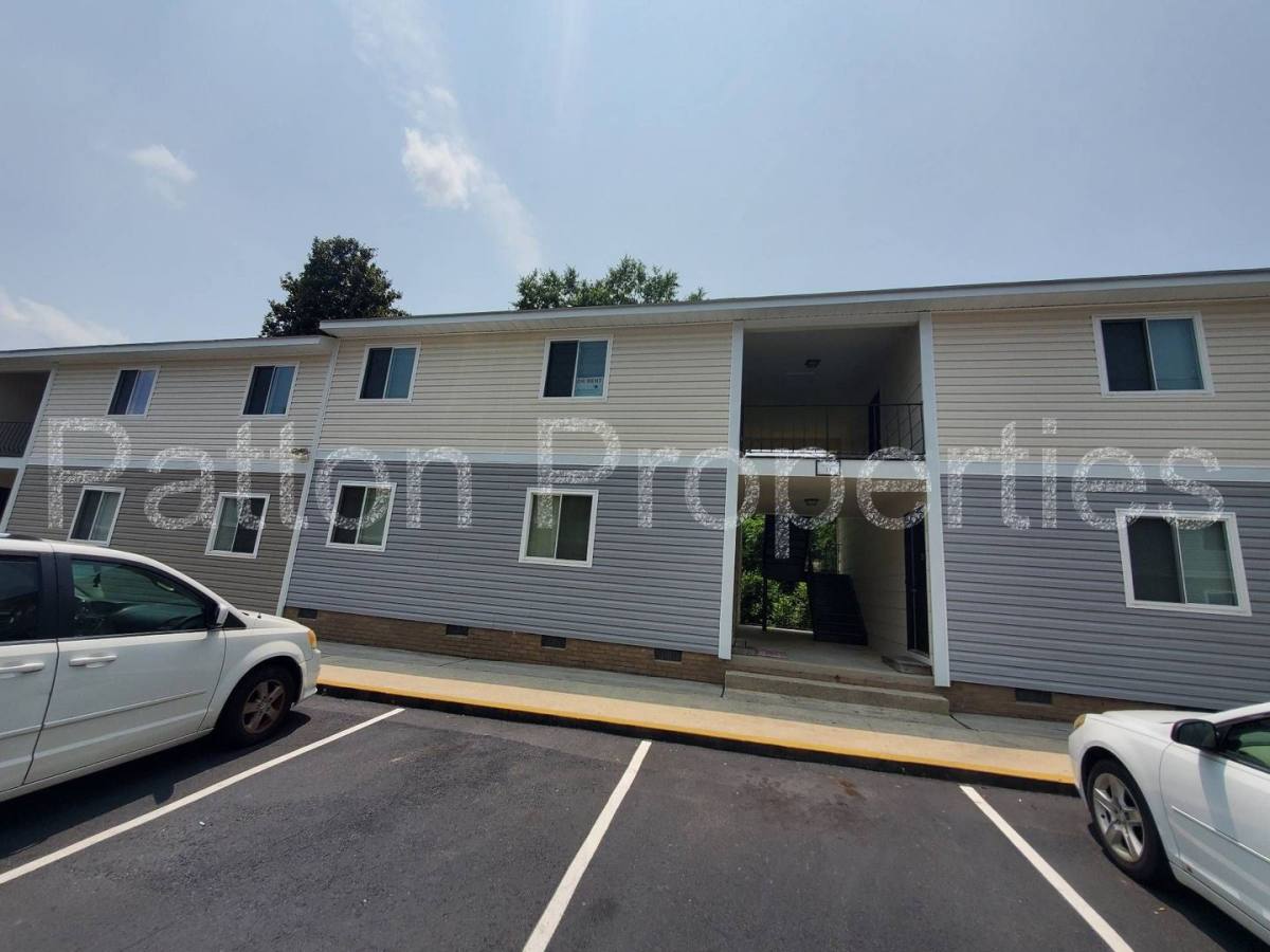 Apartment for rent at 1426 Platt Springs Rd, West Columbia, SC 29169