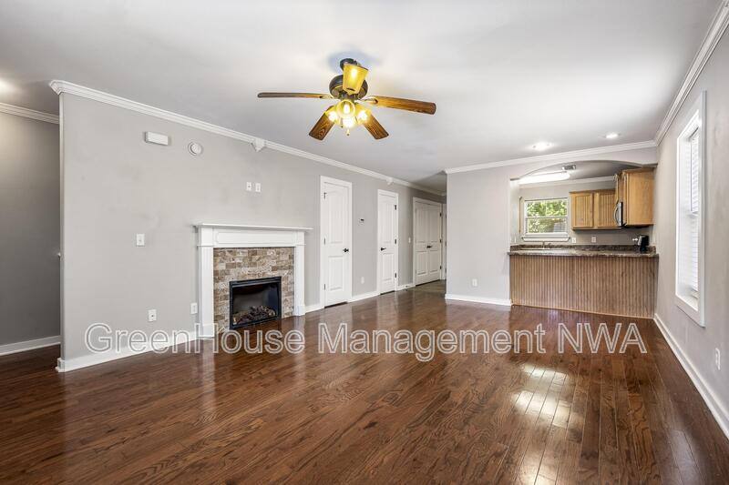 Apartment for rent at 2210 Karrington Ridge, Springdale, AR 72762