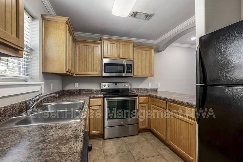 Apartment for rent at 2210 Karrington Ridge, Springdale, AR 72762