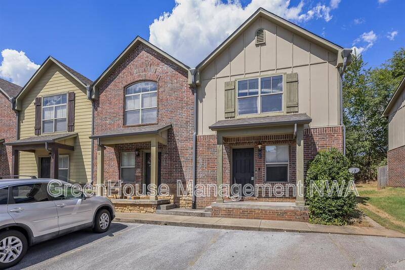 Apartment for rent at 2210 Karrington Ridge, Springdale, AR 72762