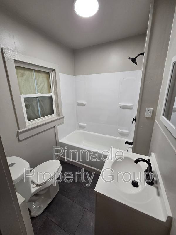 House for rent at 832 N Leroy St, Fenton, MI 48430
