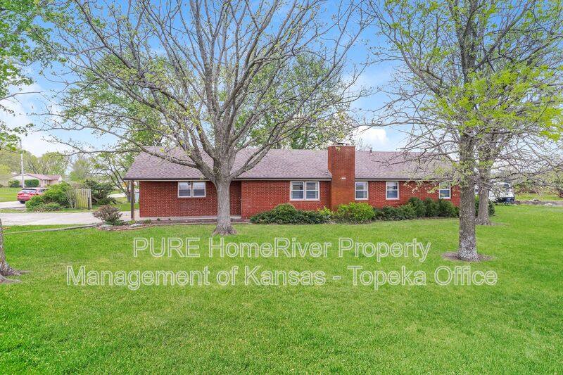 House for rent at 3445 SE 45th St, Topeka, KS 66609
