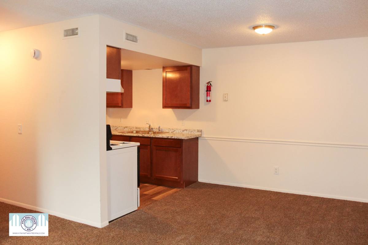 Apartment for rent at 2820 Eldora Dr, Toledo, OH 43613