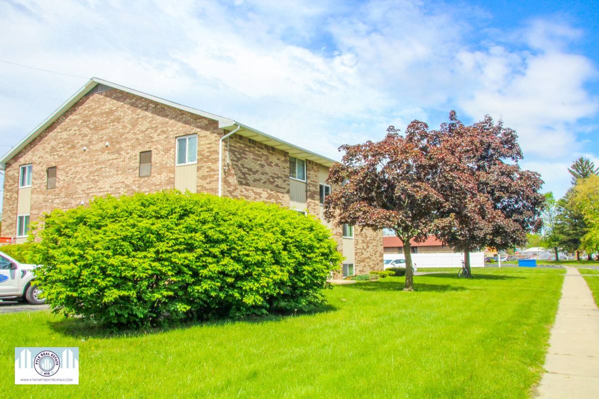 Apartment for rent at 2820 Eldora Dr, Toledo, OH 43613