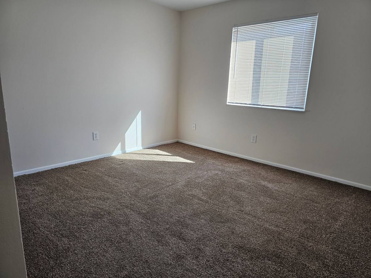 Apartment for rent at 2820 Eldora Dr, Toledo, OH 43613