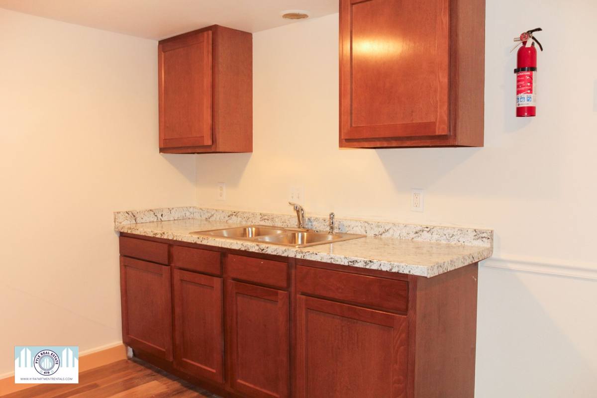 Apartment for rent at 2820 Eldora Dr, Toledo, OH 43613