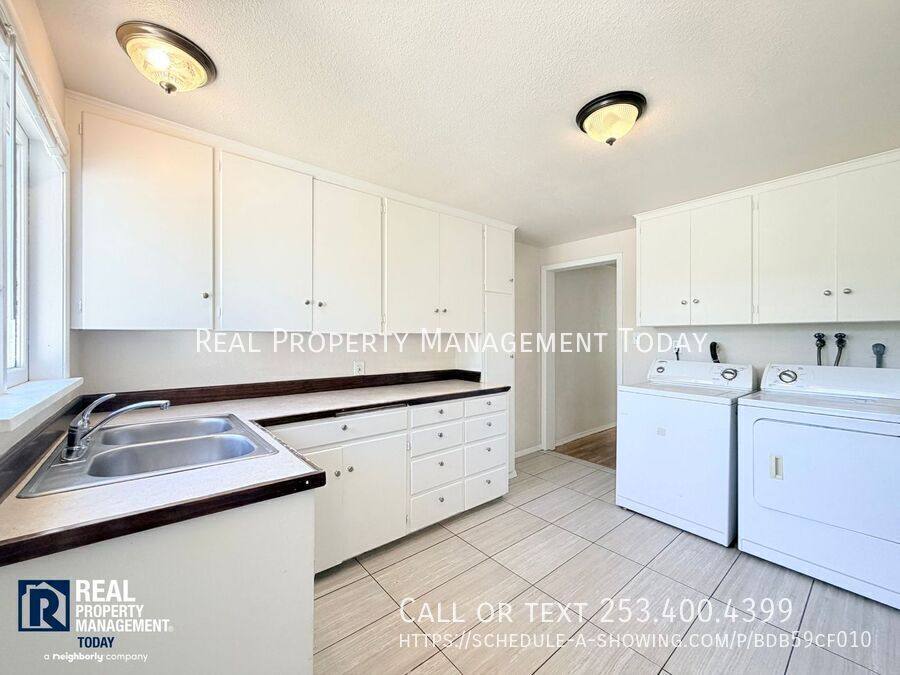 Apartment for rent at 5419 S Birmingham St, Tacoma, WA 98408