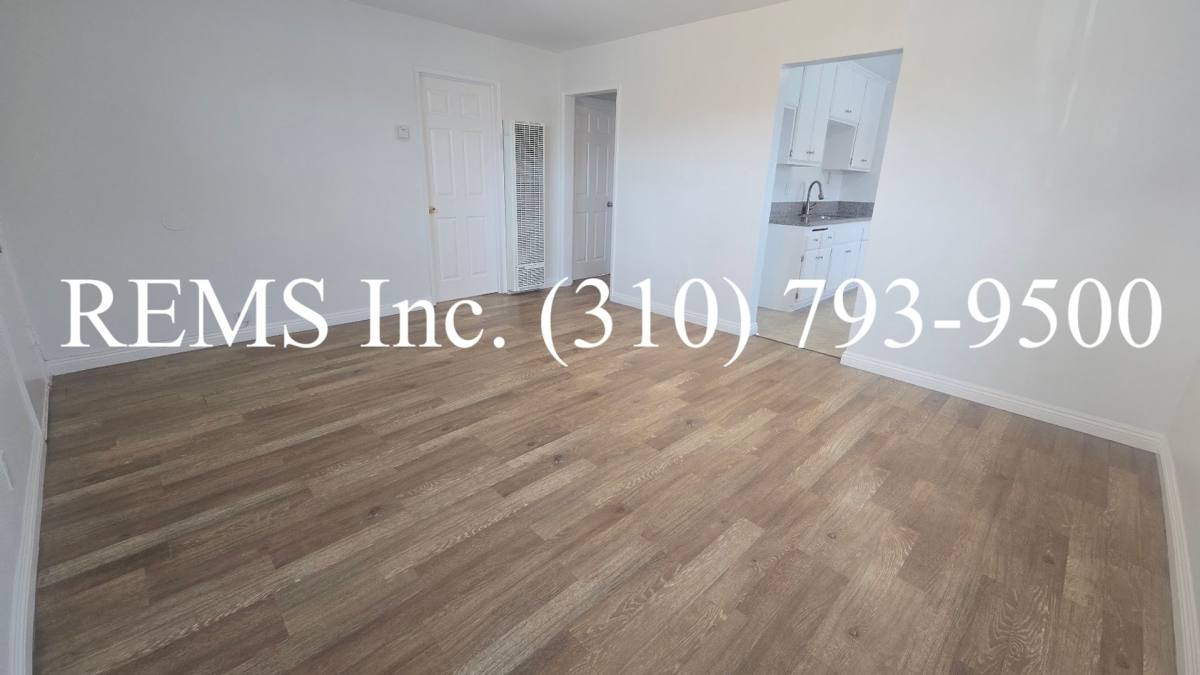 Apartment for rent at 15340 Avis Ave, Lawndale, CA 90260