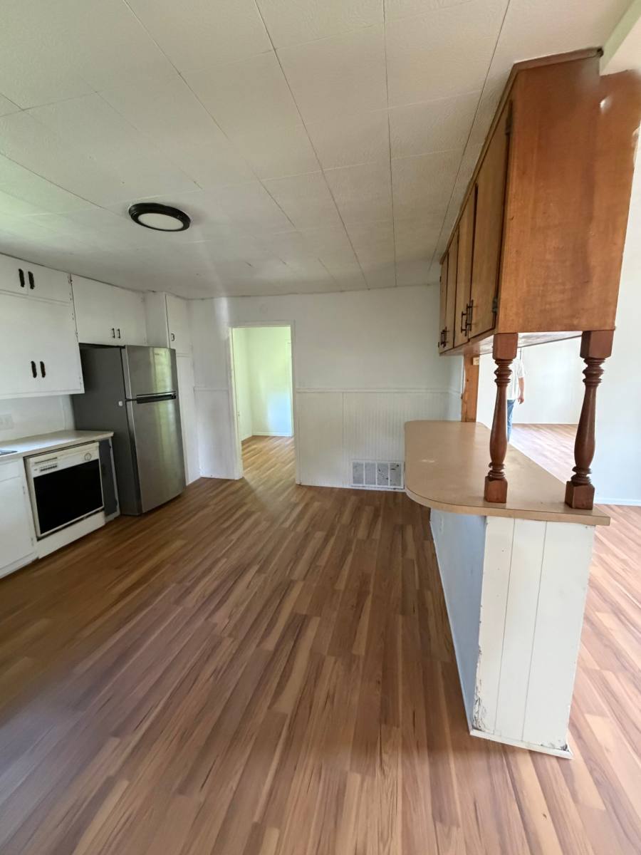 House for rent at 611 E 5th St, Cameron, TX 76520