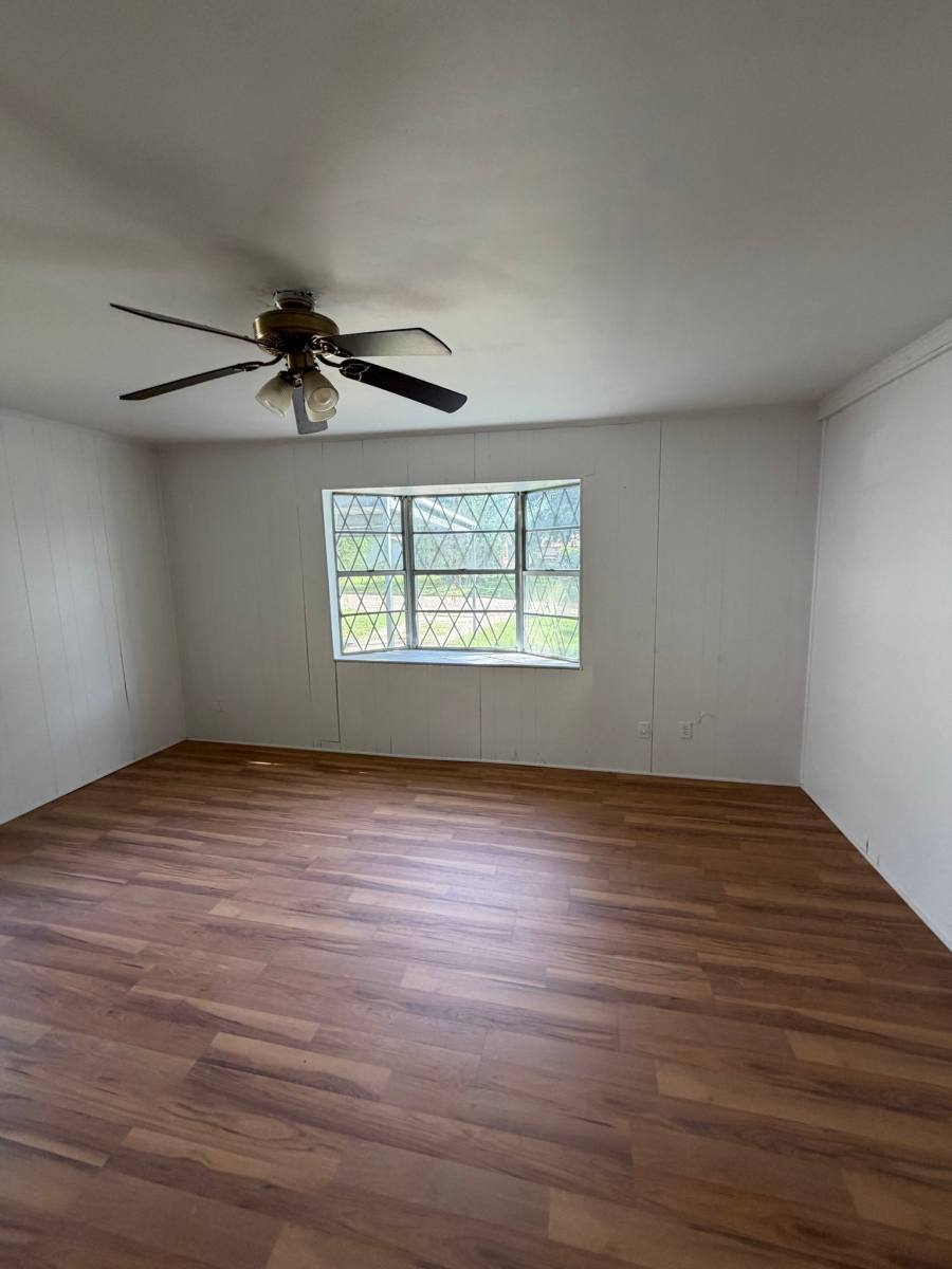 House for rent at 611 E 5th St, Cameron, TX 76520