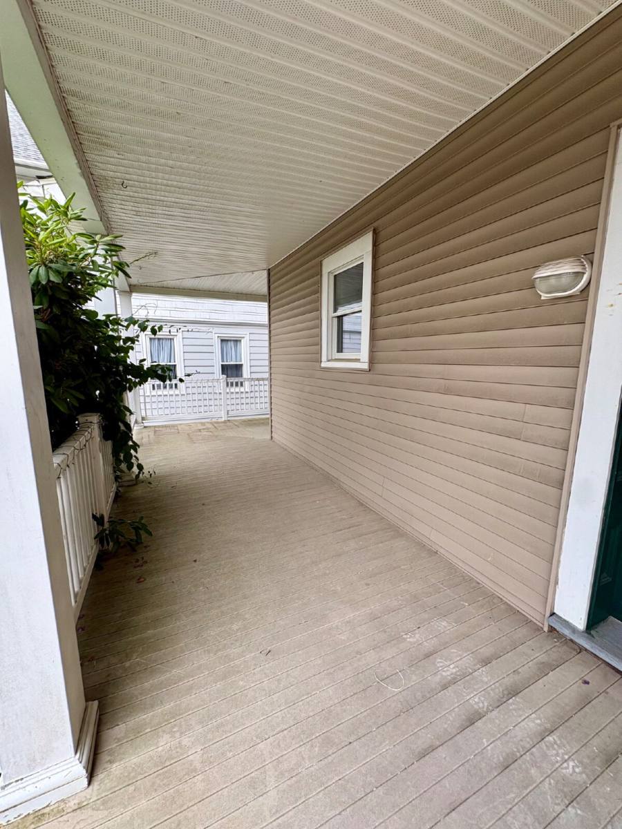 Apartment for rent at 285 Montauk Ave #1, New London, CT 06320
