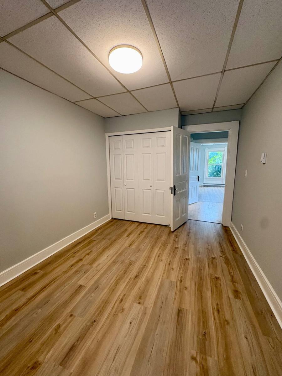 Apartment for rent at 285 Montauk Ave #1, New London, CT 06320