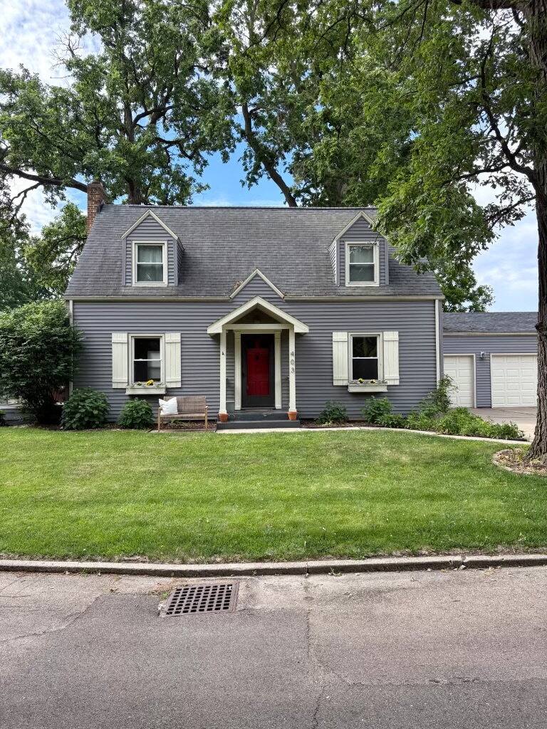 House for rent at 403 W Van Buren St, Ottawa, IL 61350