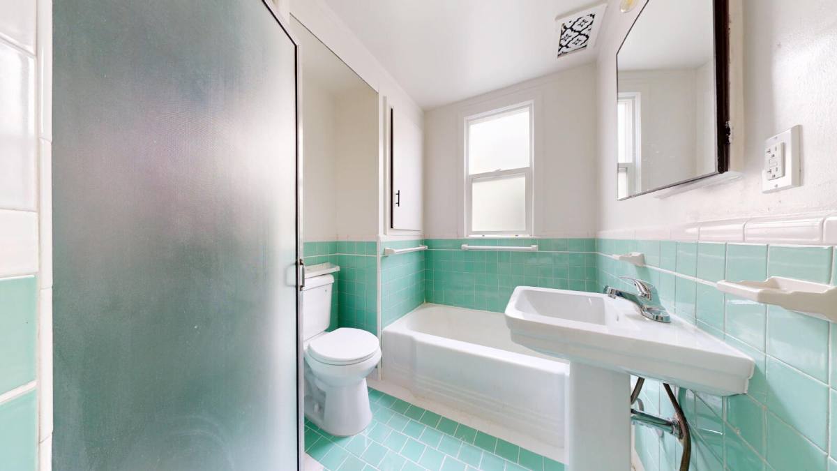Apartment for rent at 2337 Judah St, San Francisco, CA 94122