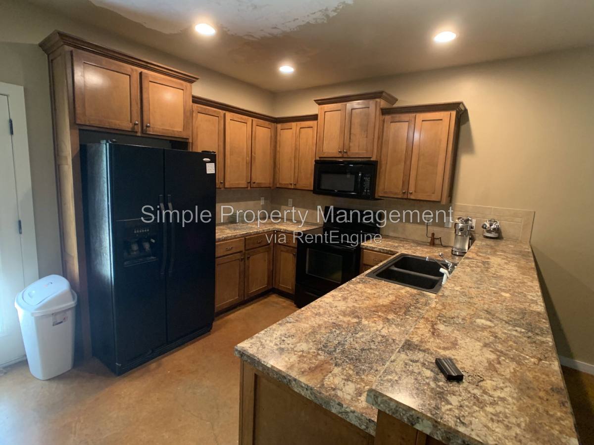 Apartment for rent at 2884 Muzzy St, Choctaw, OK 73020