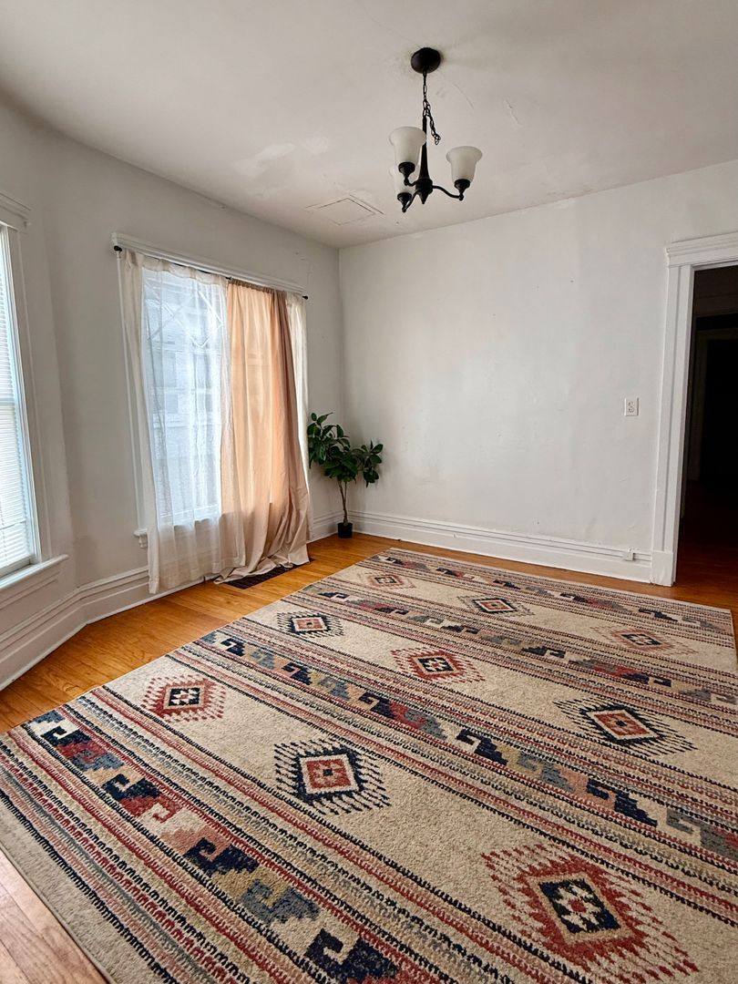 Apartment for rent at 413 Locust St #1, Kalamazoo, MI 49007