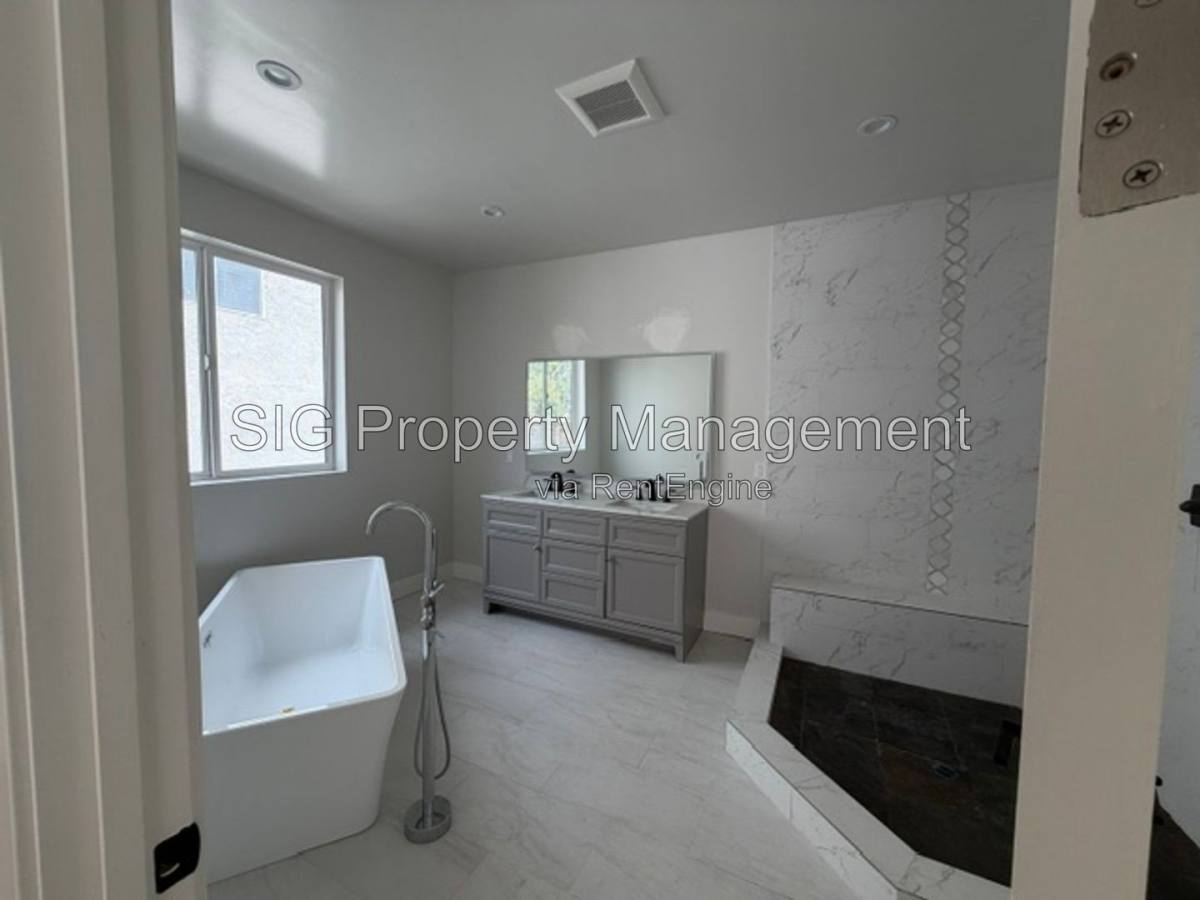 House for rent at 7420 Valaho Lane, Tujunga, CA 91042