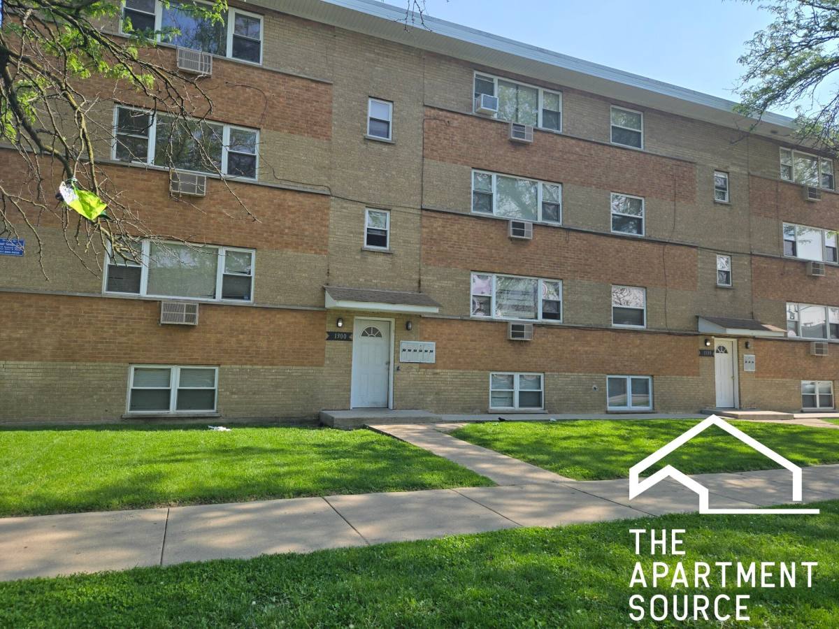 Apartment for rent at 1300 S 51st Court #202, Cicero, IL 60804