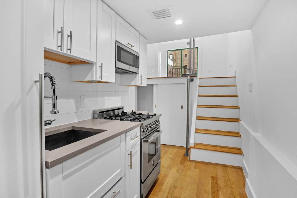 Apartment for rent at 220 E 22nd St #5H, New York, NY 10010