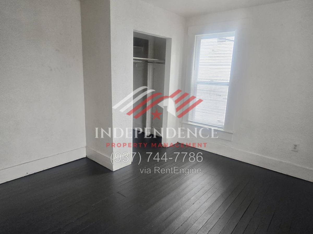 Apartment for rent at 721 E Pearl St, Miamisburg, OH 45342