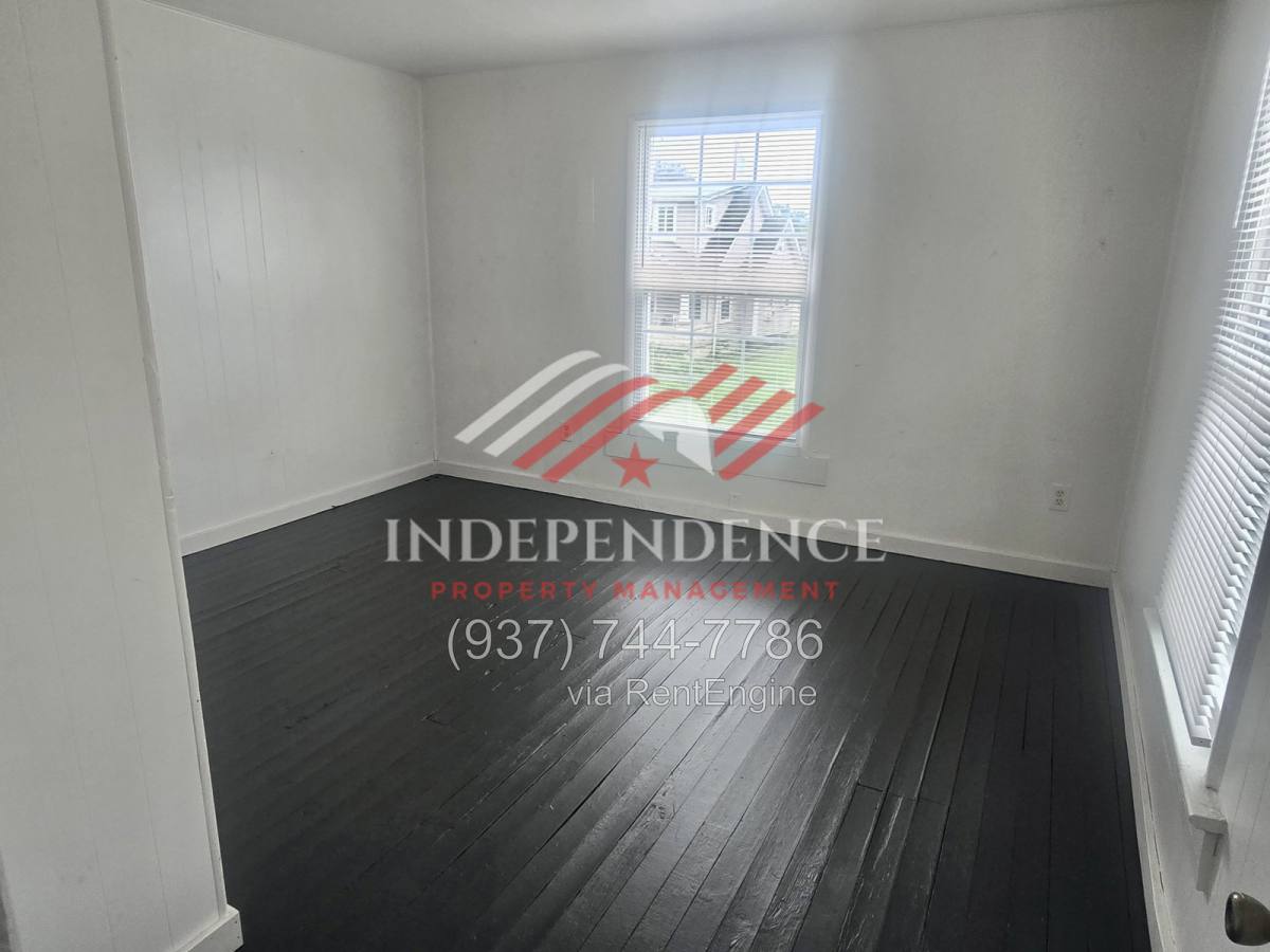 Apartment for rent at 721 E Pearl St, Miamisburg, OH 45342