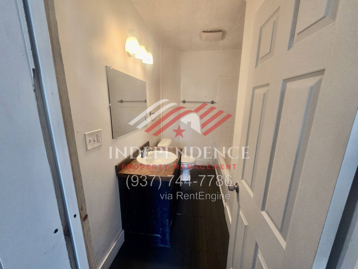 Apartment for rent at 721 E Pearl St, Miamisburg, OH 45342