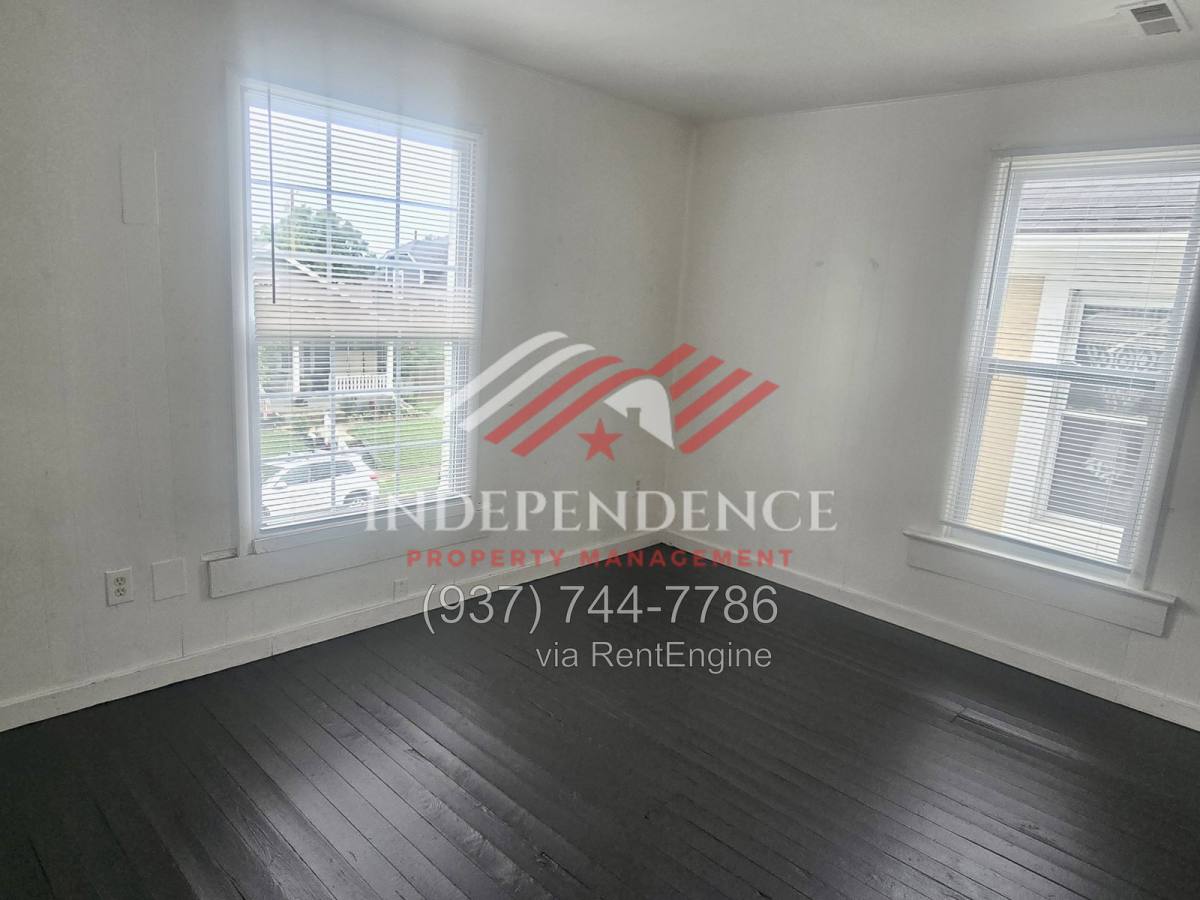 Apartment for rent at 721 E Pearl St, Miamisburg, OH 45342