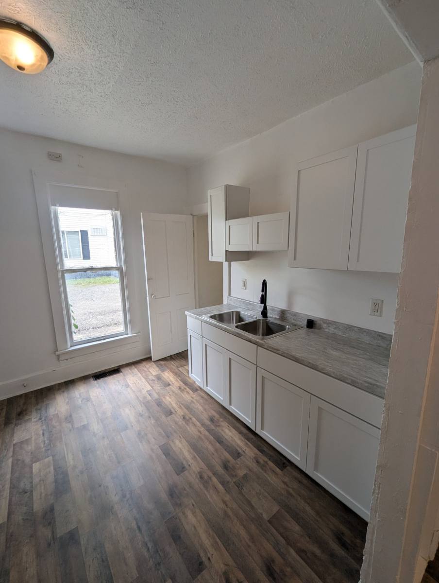 Apartment for rent at 808 N Main St #A, Mishawaka, IN 46545