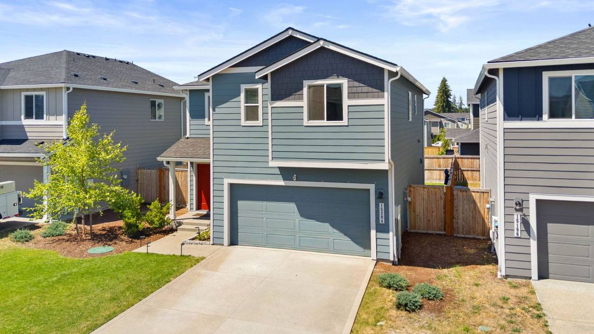 House for rent at 15204 Prescott Loop SE, Yelm, WA 98597