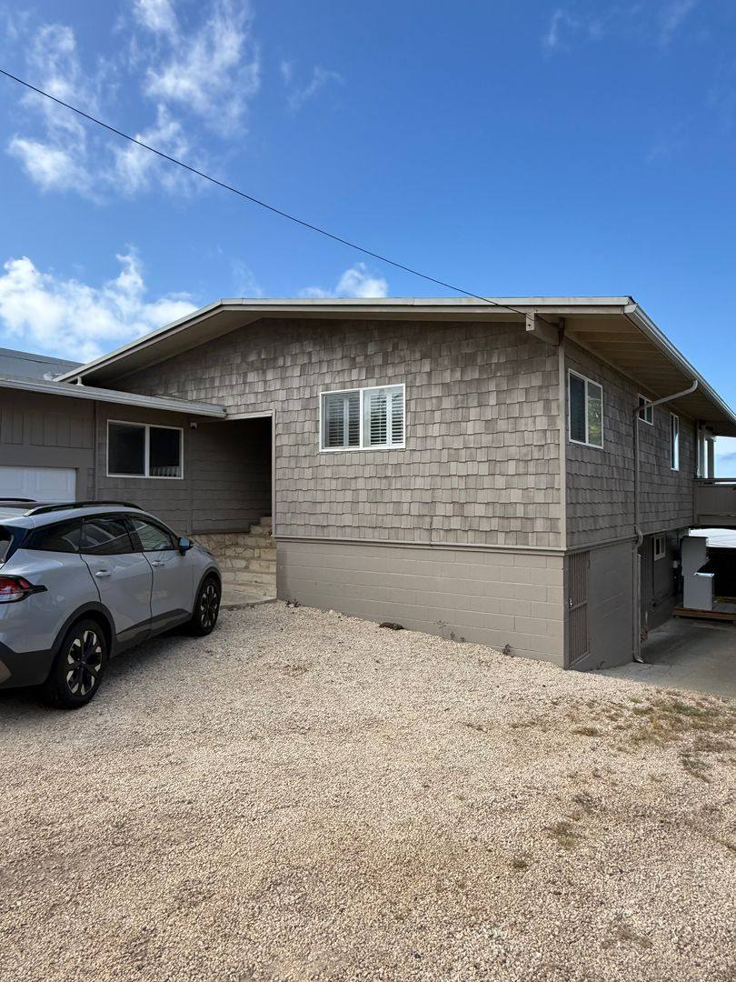 Apartment for rent at 1627 Paula Dr, Honolulu, HI 96816