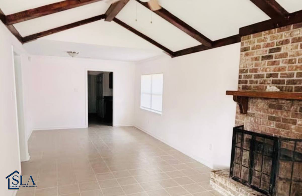 Townhouse for rent at 10048 El Scott Ave, Baton Rouge, LA 70811