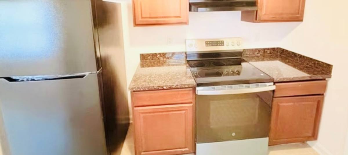 Townhouse for rent at 10048 El Scott Ave, Baton Rouge, LA 70811