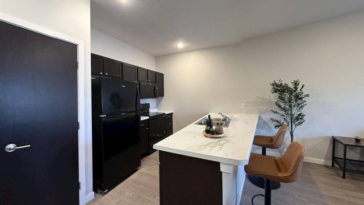 Townhouse for rent at 942 Riverview Dr, Cherokee, IA 51012