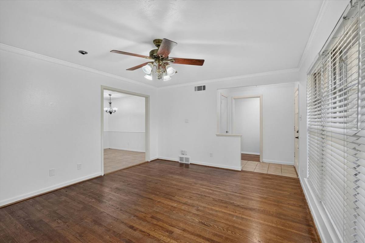 House for rent at 2539 Highwood Dr, Dallas, TX 75228
