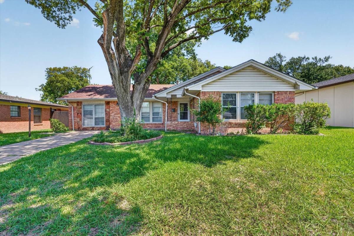 House for rent at 2539 Highwood Dr, Dallas, TX 75228