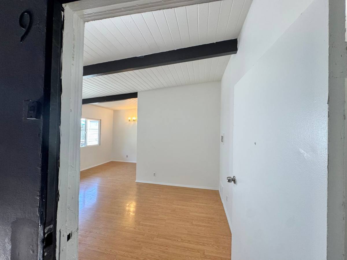 Apartment for rent at 928 Albany St, Los Angeles, CA 90015