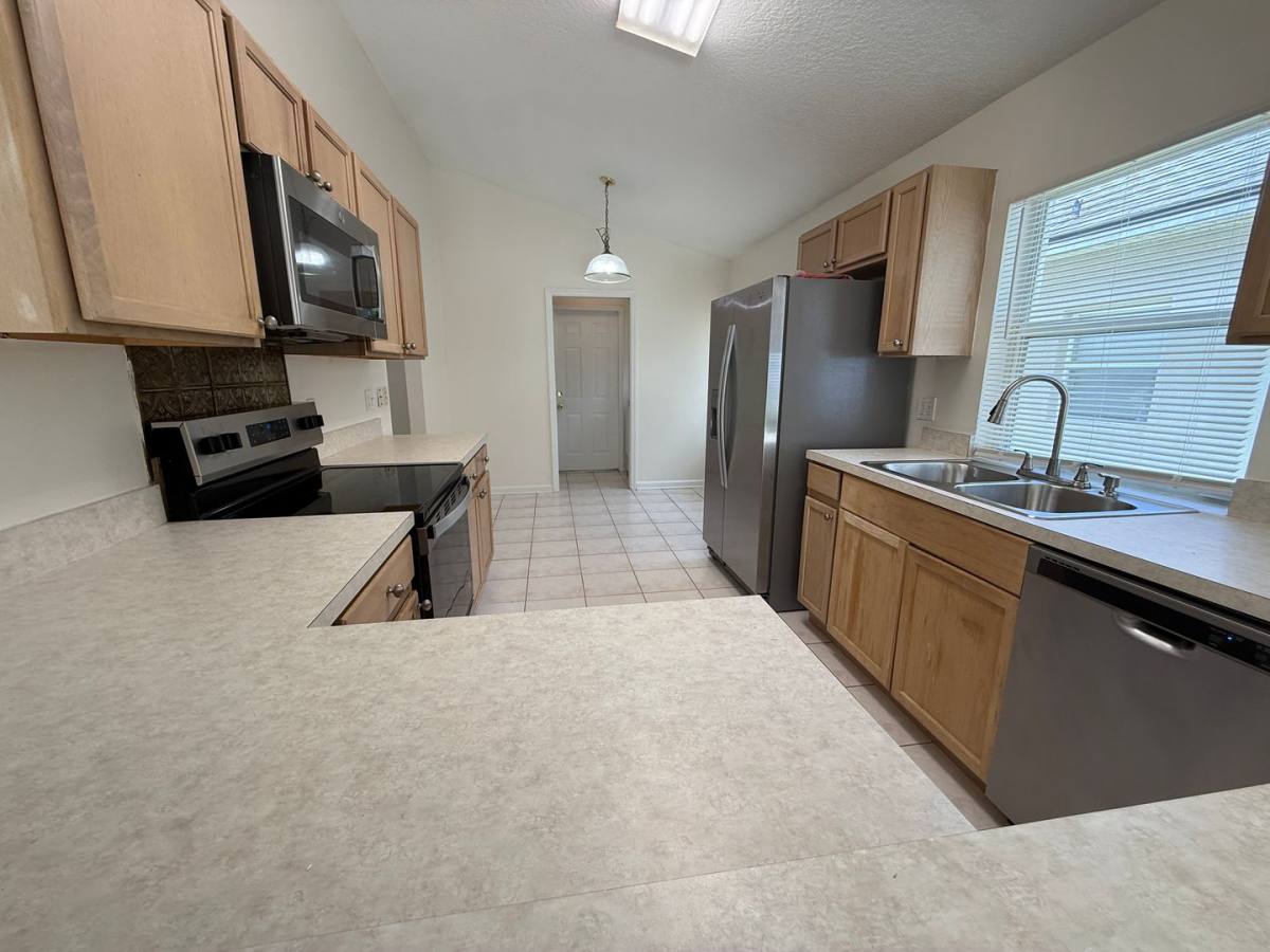 House for rent at 1905 Pine Bay Dr, Lake Mary, FL 32746