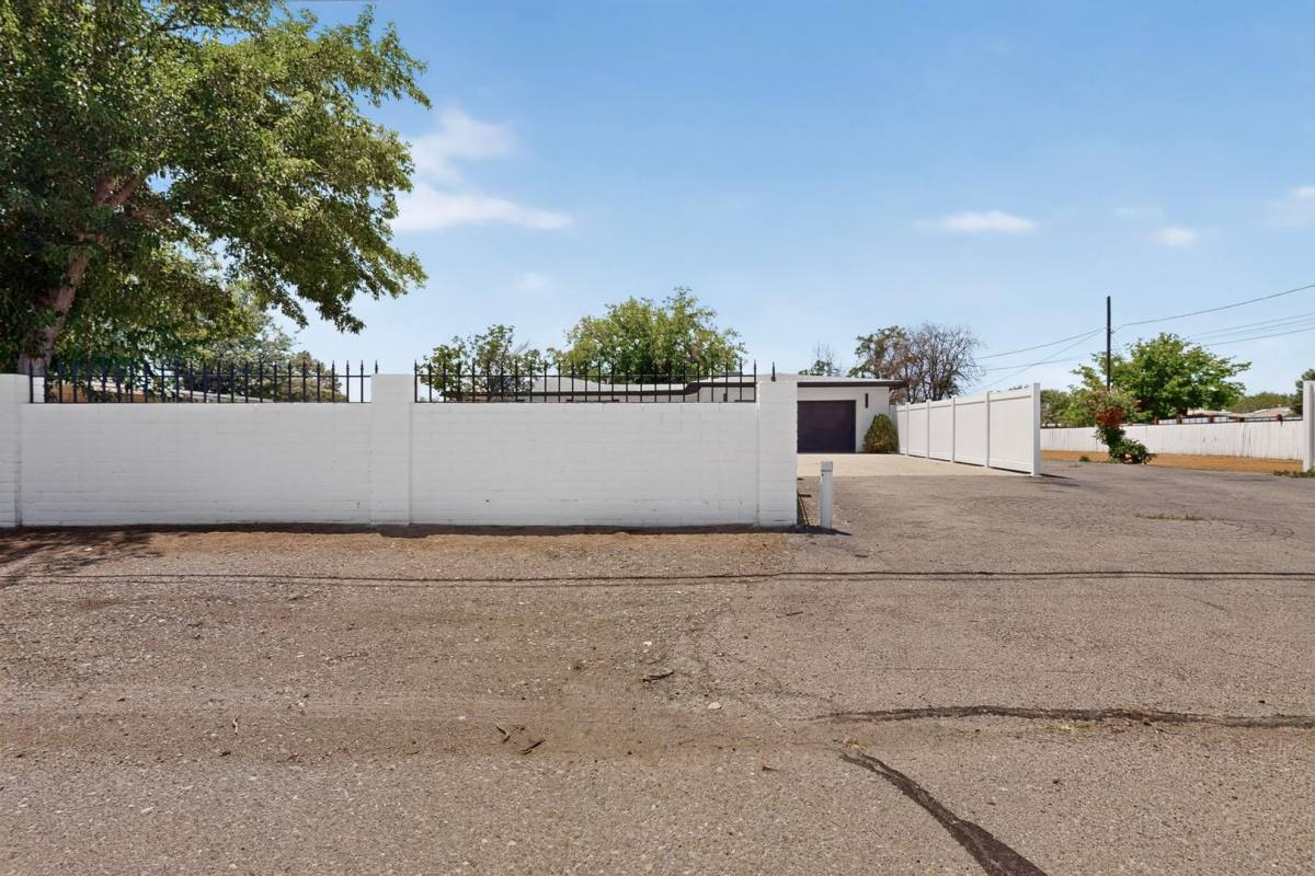 House for rent at 824 Ortega Rd NW, Albuquerque, NM 87114