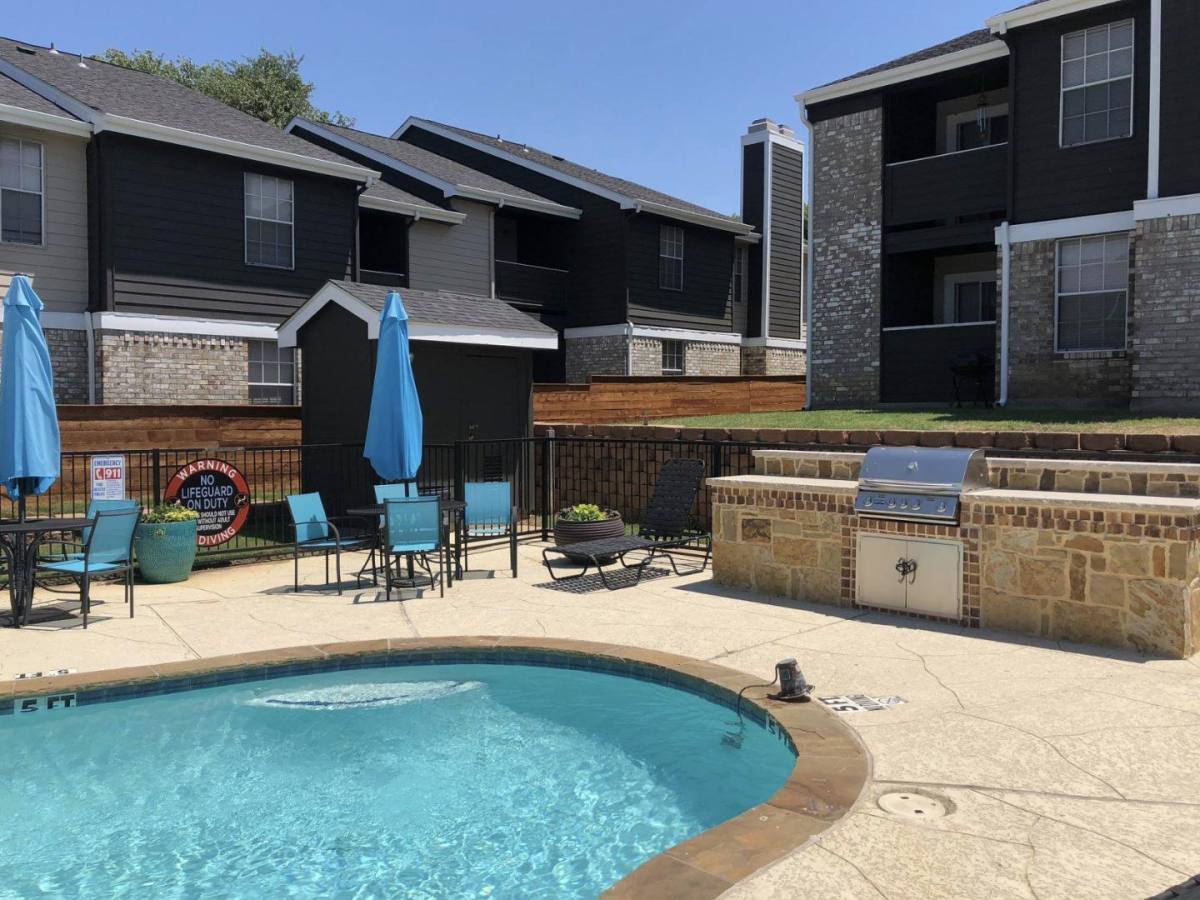 Apartment for rent at Landmark at Ridgewood Preserve, 1000 Mill Crossing Place, Arlington, TX 76006