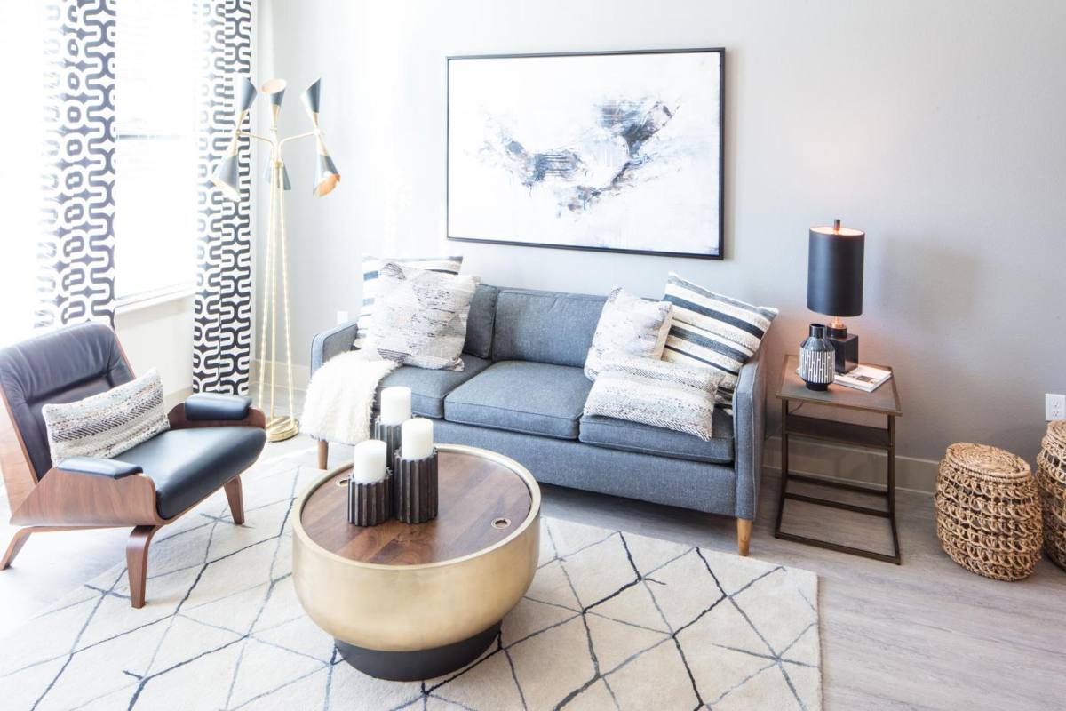 Apartment for rent at Magnolia on Zang, 901 N Zang Blvd, Dallas, TX 75208