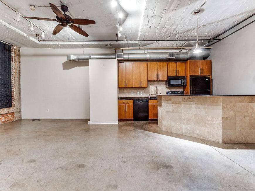 Apartment for rent at 1122 Jackson St #79, Dallas, TX 75202