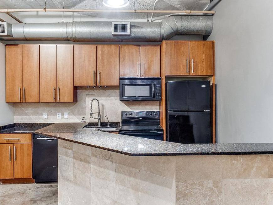 Apartment for rent at 1122 Jackson St #79, Dallas, TX 75202