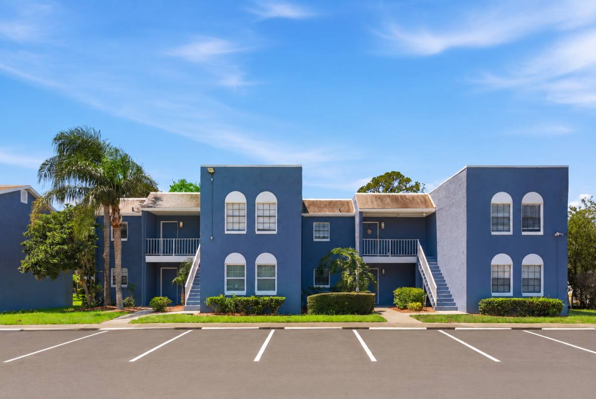 Apartment for rent at Locale Boggy Creek, 180 Royal Palm Dr, Kissimmee, FL 34743
