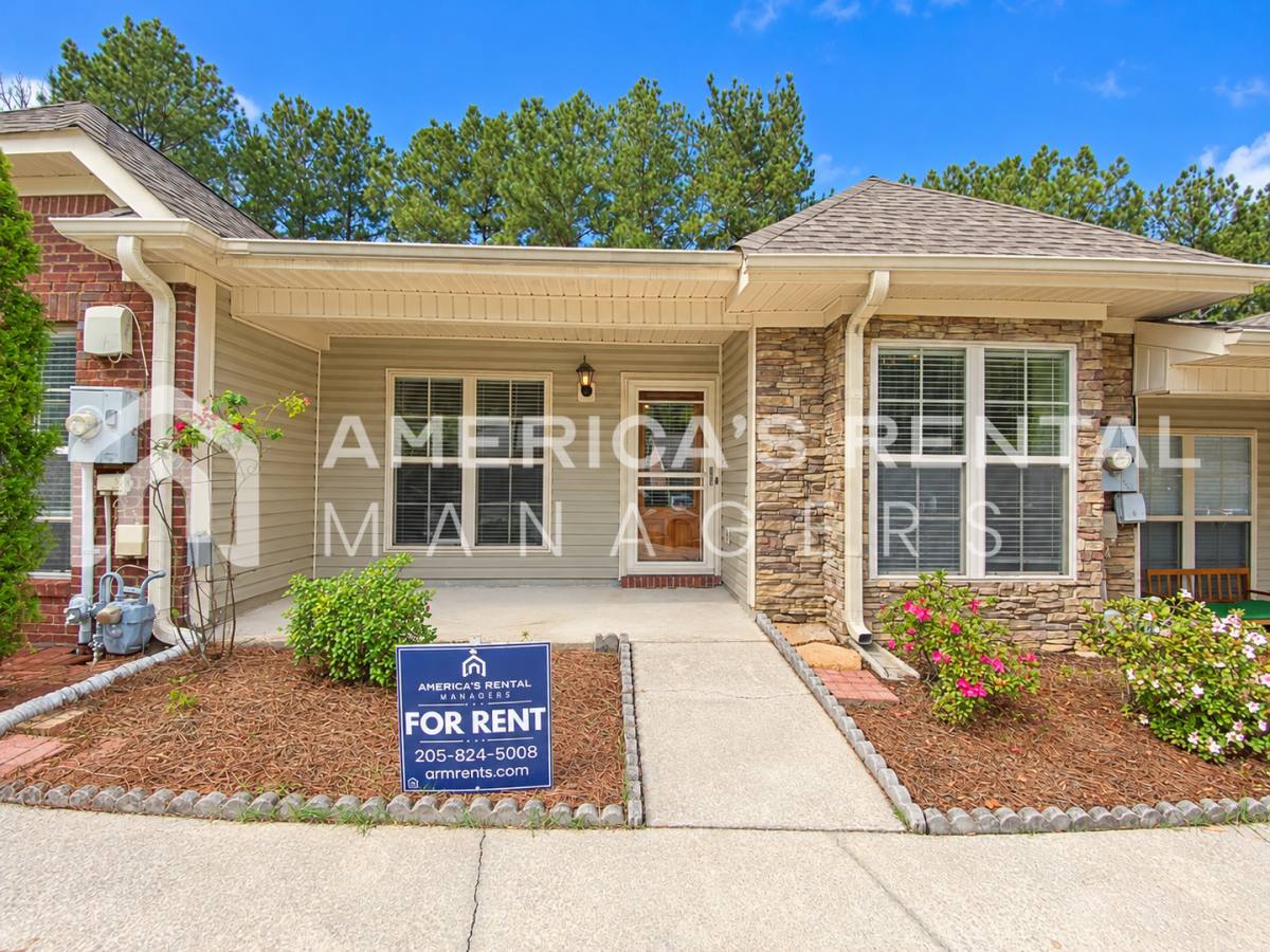 Townhouse for rent at 5623 Colony Lane, Birmingham, AL 35226