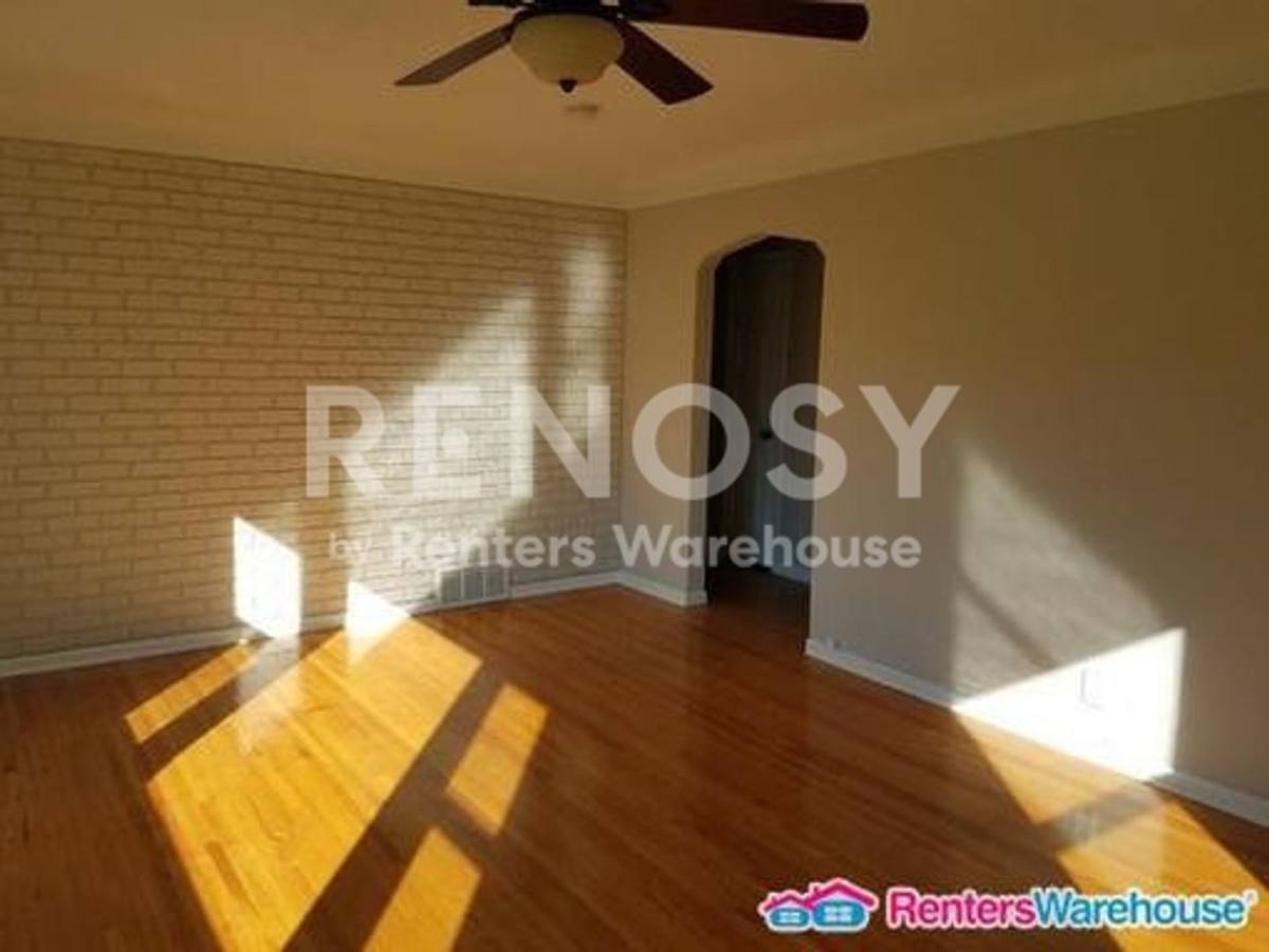 House for rent at 161 90th Lane NE, Minneapolis, MN 55434