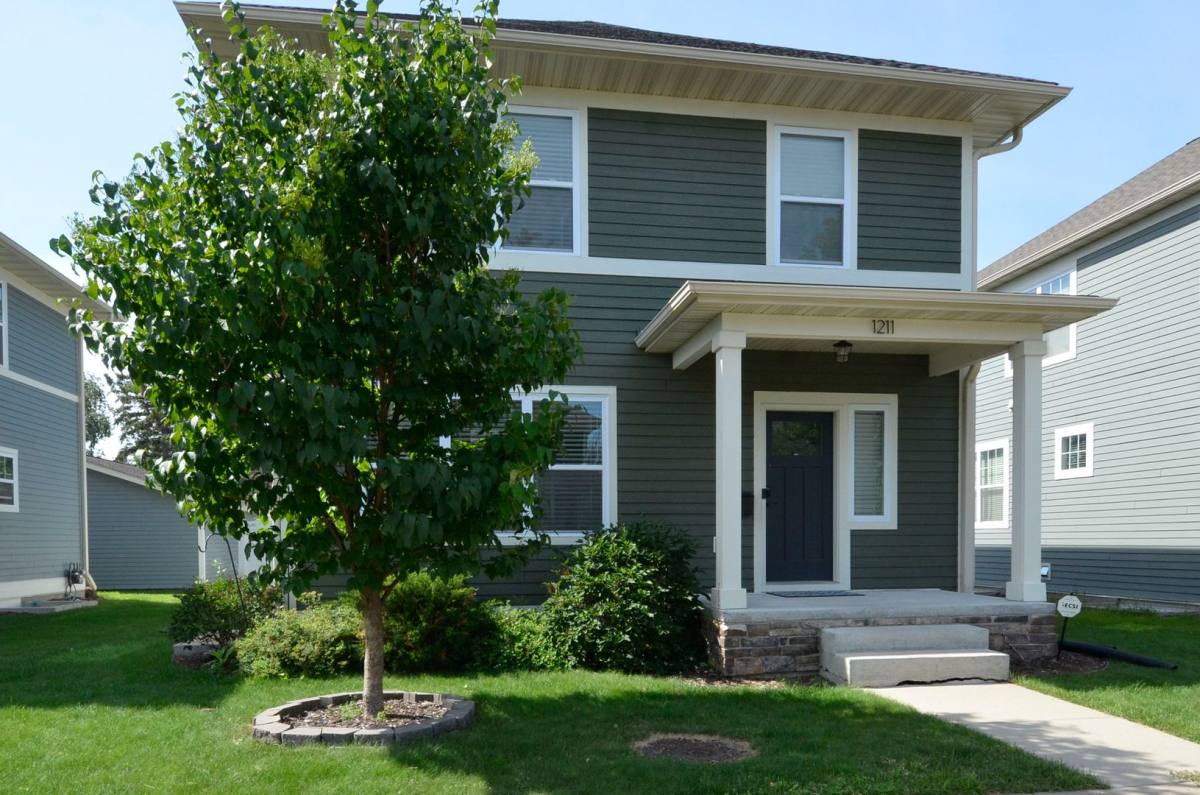 House for rent at 1211 50th Ave N, Minneapolis, MN 55430