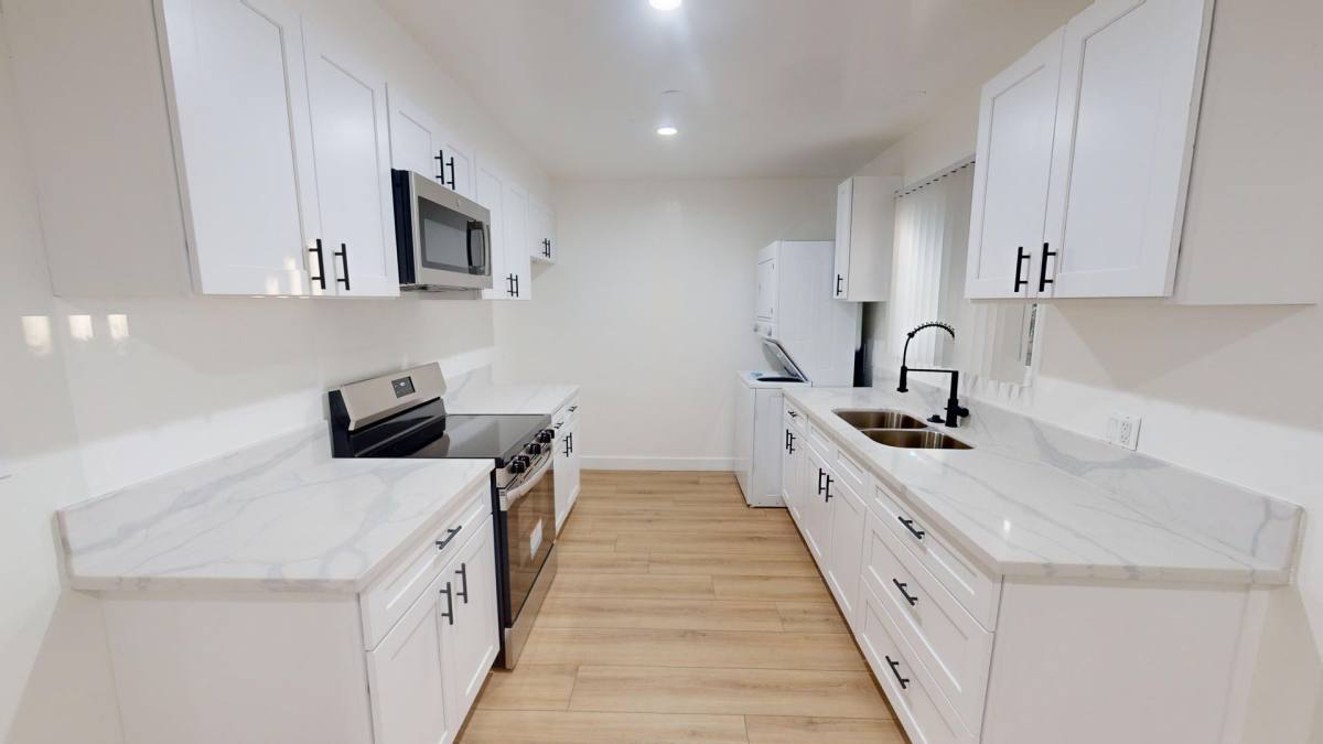 Apartment for rent at 12159 Magnolia Blvd, Valley Village, CA 91607