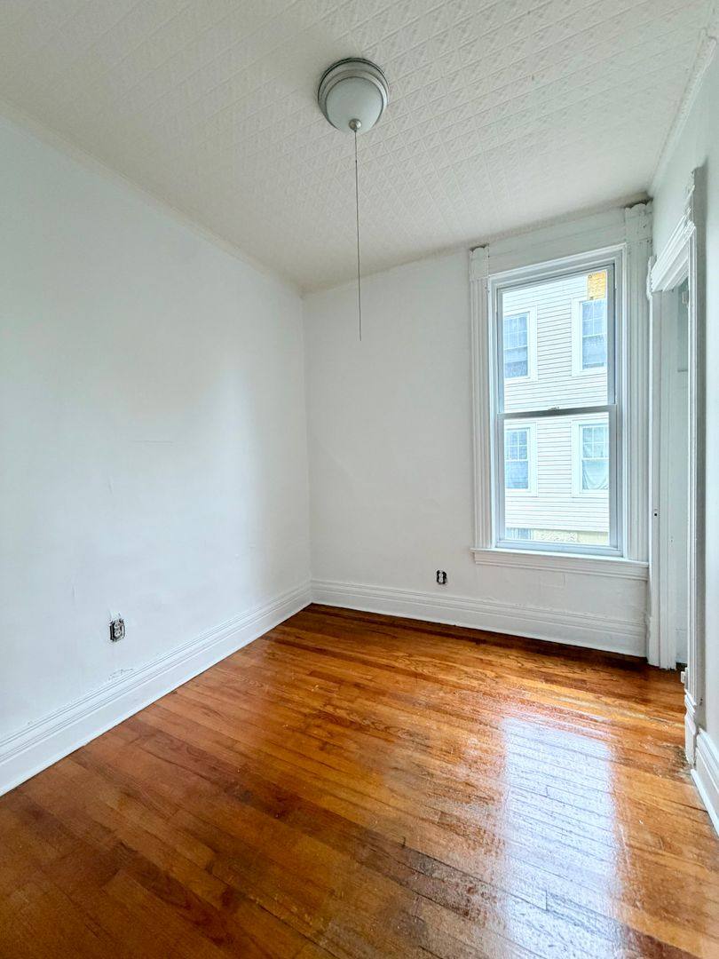 Apartment for rent at 140-42 Grumbach, Syracuse, NY 13203