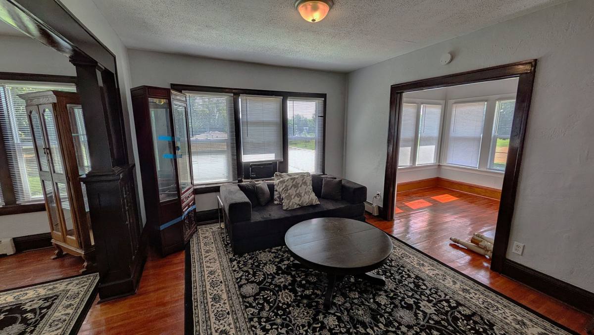 Apartment for rent at 1812 Golden Valley Rd, Minneapolis, MN 55411