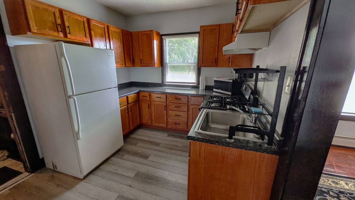 Apartment for rent at 1812 Golden Valley Rd, Minneapolis, MN 55411